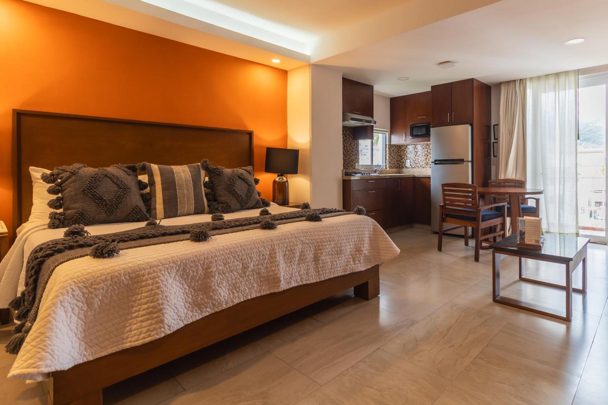 The Paramar Beachfront Boutique Hotel With Breakfast Included - Downtown Malecon Puerto Vallarta Exteriör bild
