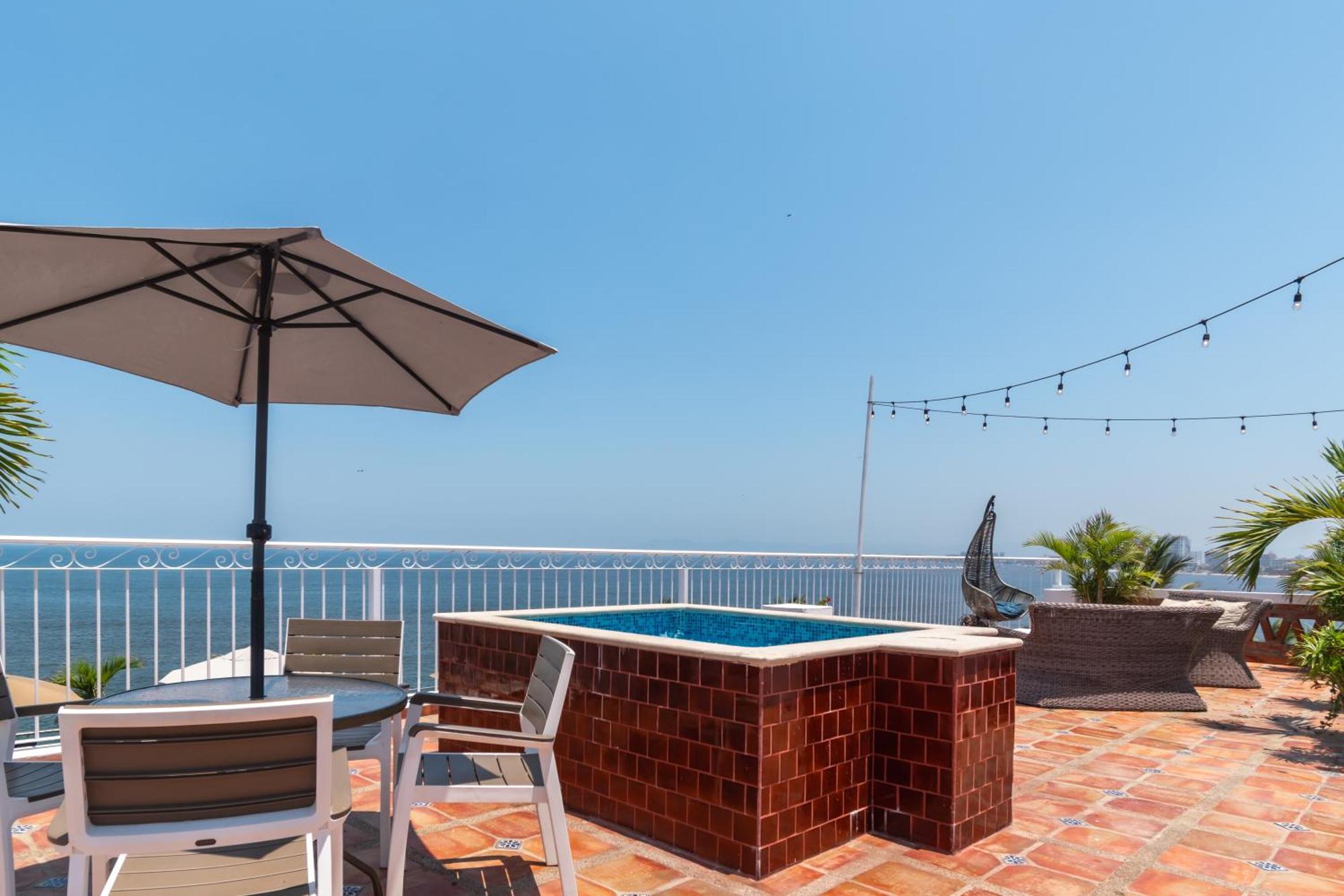 The Paramar Beachfront Boutique Hotel With Breakfast Included - Downtown Malecon Puerto Vallarta Exteriör bild