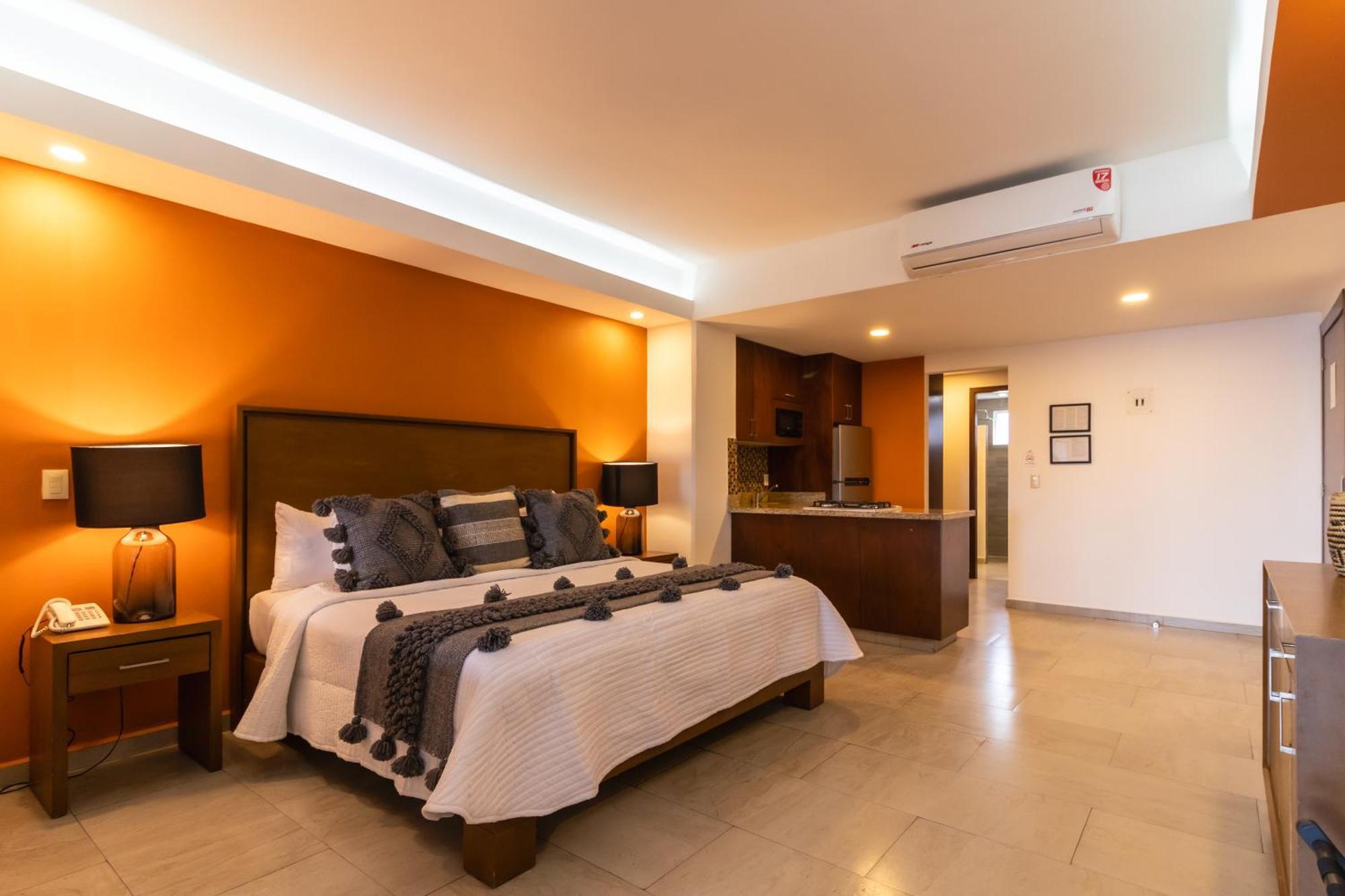 The Paramar Beachfront Boutique Hotel With Breakfast Included - Downtown Malecon Puerto Vallarta Exteriör bild