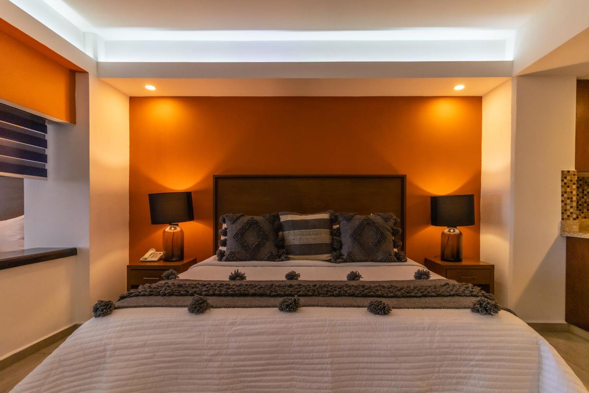 The Paramar Beachfront Boutique Hotel With Breakfast Included - Downtown Malecon Puerto Vallarta Exteriör bild
