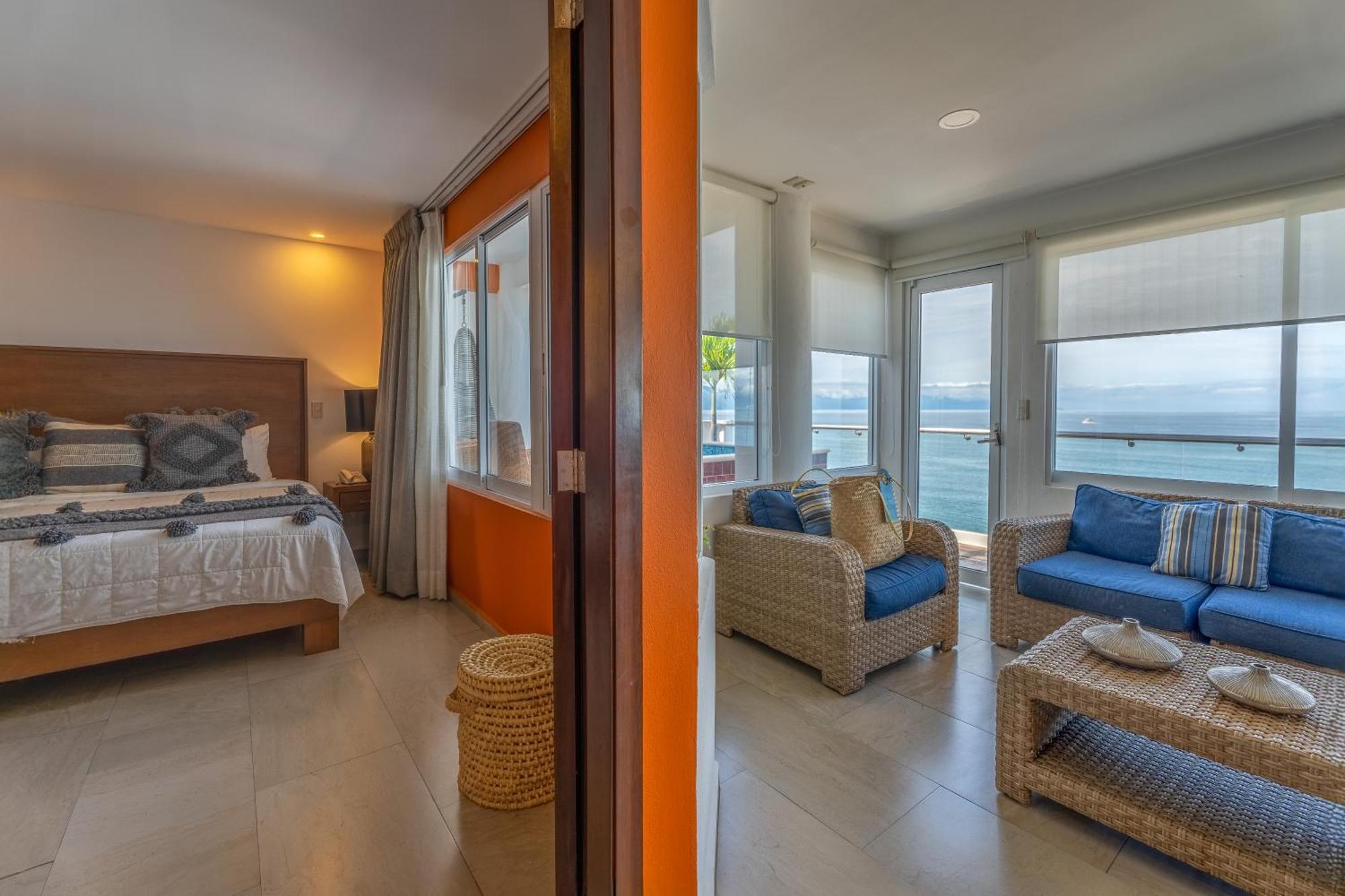 The Paramar Beachfront Boutique Hotel With Breakfast Included - Downtown Malecon Puerto Vallarta Rum bild