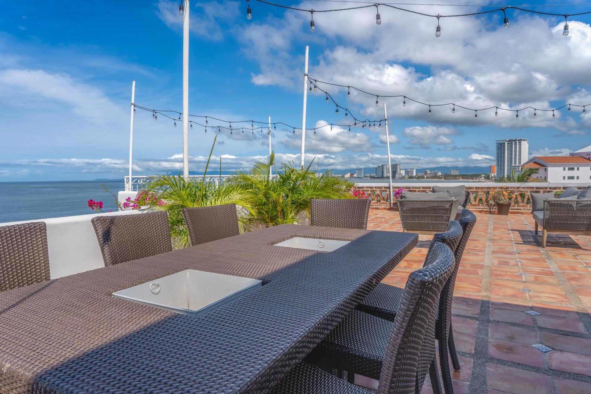 The Paramar Beachfront Boutique Hotel With Breakfast Included - Downtown Malecon Puerto Vallarta Exteriör bild