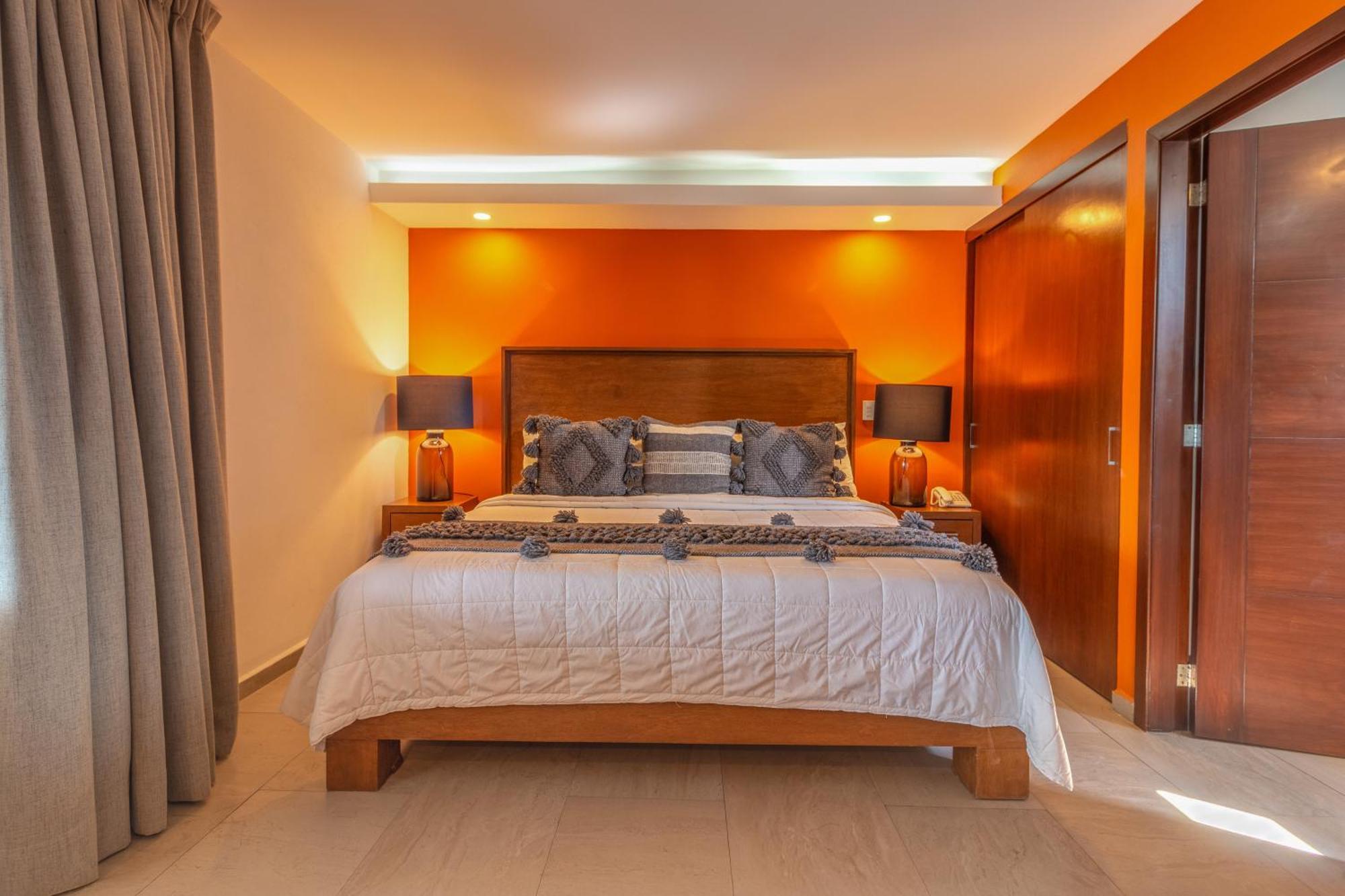 The Paramar Beachfront Boutique Hotel With Breakfast Included - Downtown Malecon Puerto Vallarta Exteriör bild